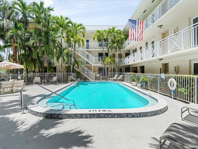 Building Photo - 255 Sunrise Dr