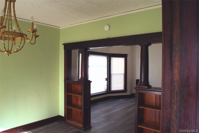 Foto del edificio - 30 Royce Ave