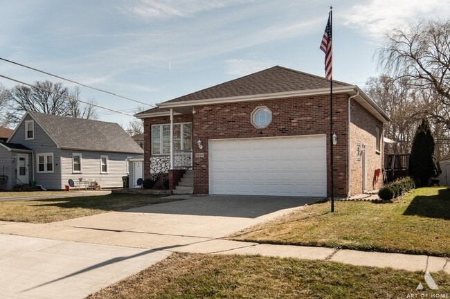 Building Photo - 6049 W 99th St