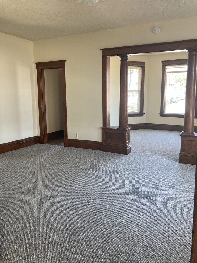 Building Photo - 90 Kaufmann Ave