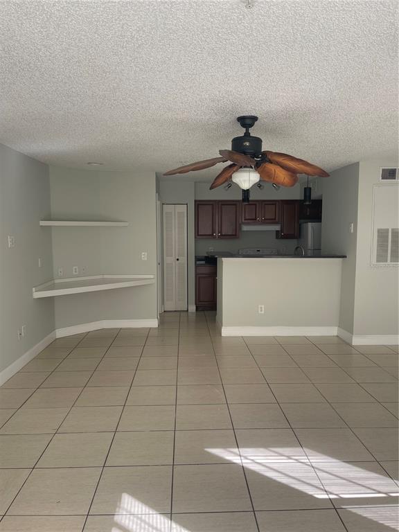 Building Photo - 2214 Grand Cayman Ct