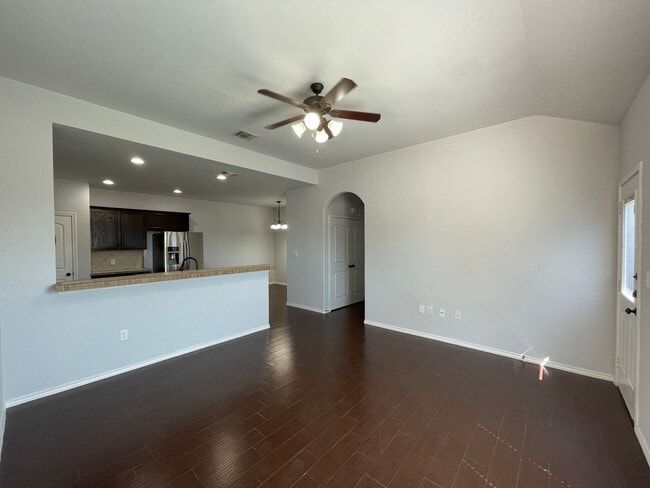 Foto del edificio - Townhome for rent