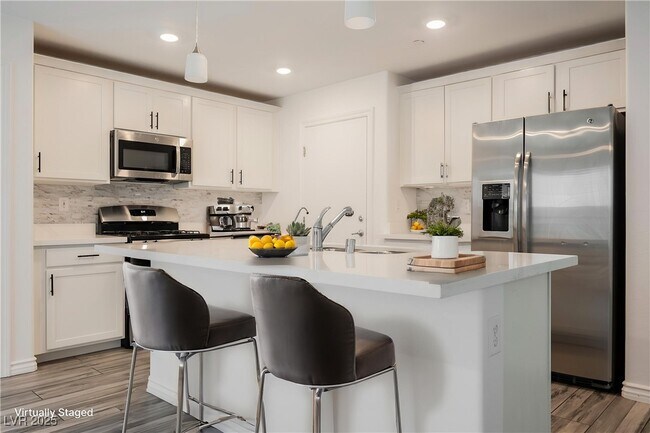Building Photo - 376 Yellow Finch Ln