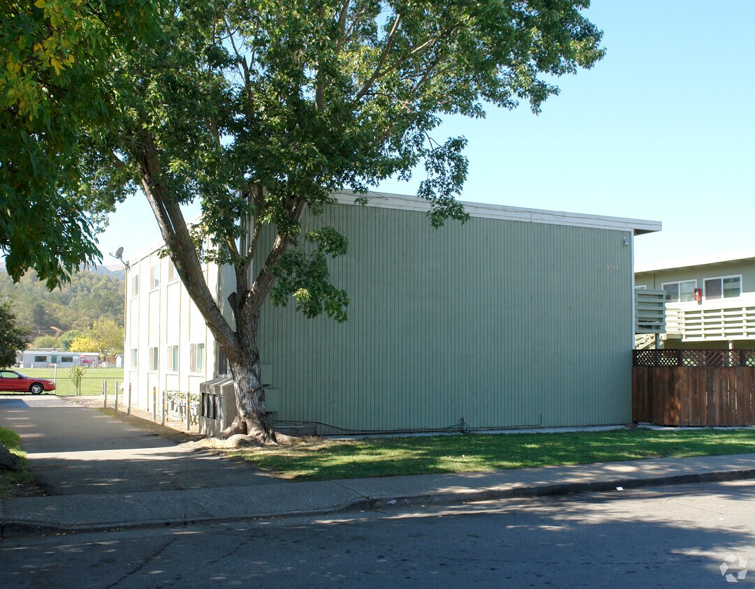 Foto del edificio - Leafwood Oaks