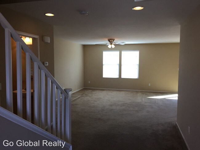 Building Photo - 1525 Teasdale Ave