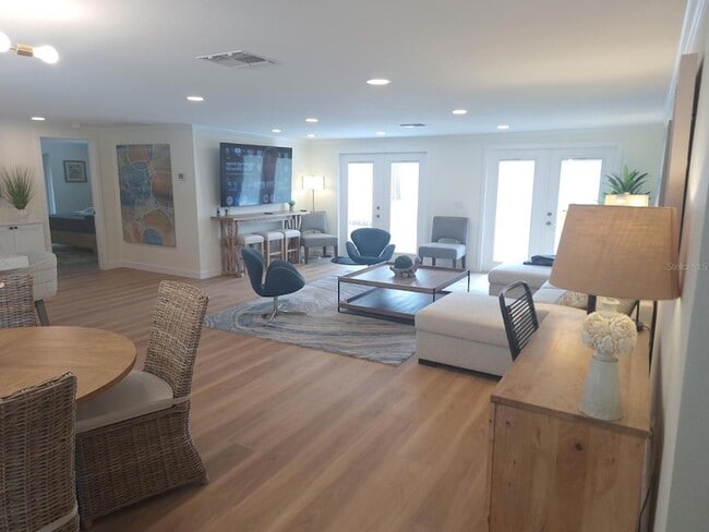 Foto del edificio - 1203 Lyric Ln