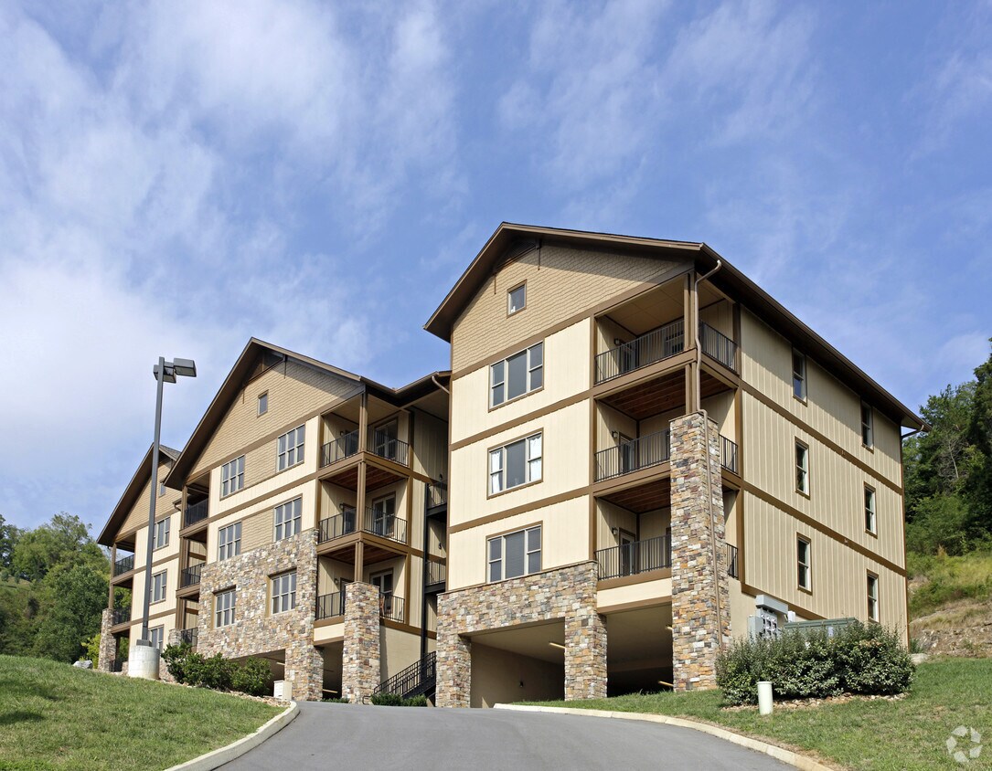 224 Maggie Mack Ln, Sevierville, TN 37862 Apartments in Sevierville