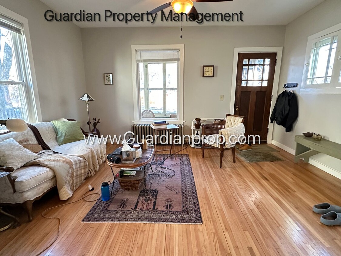 Primary Photo - Seward Single Family Home, Hardwood Floors...