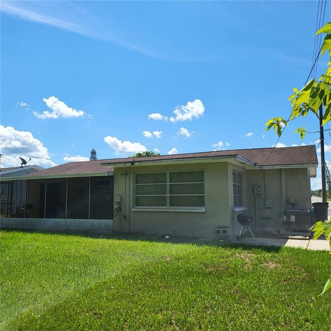 Building Photo - 3503 Atlantis Dr