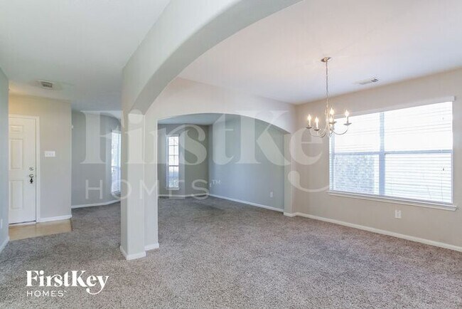 Foto del edificio - 2811 Long Grove Ln