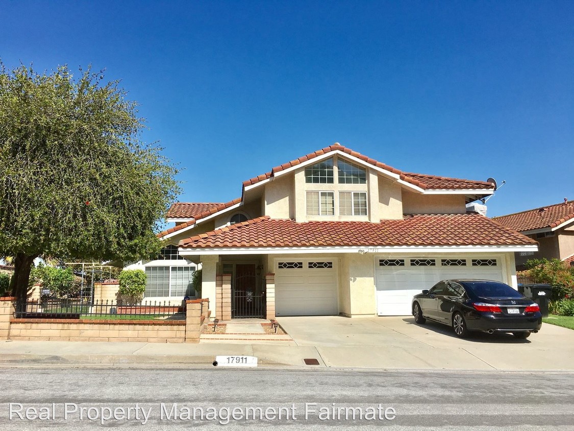 Primary Photo - 17911 Sunrise Dr