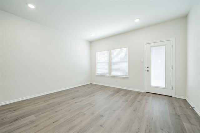 Foto del edificio - 904 Sunrise Ln