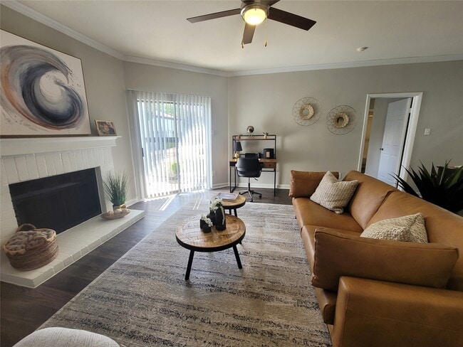 Building Photo - 7250 W Greens Rd