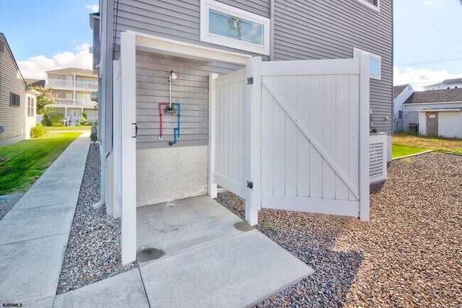 Foto del edificio - 352 31st St S