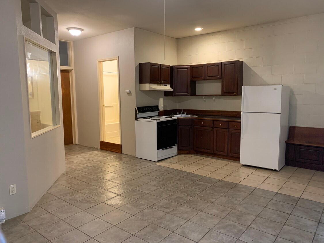 Foto principal - 227 W Wapello St