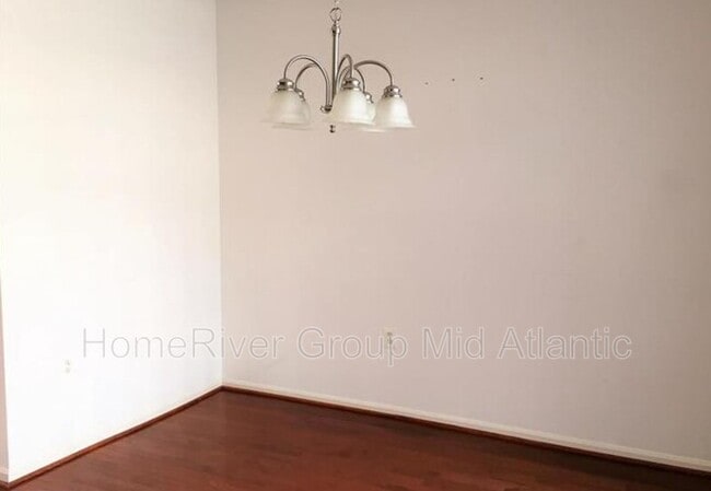 Building Photo - 545 Ensemble Ct