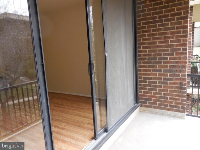 Building Photo - 2112 Bonnywood Ln