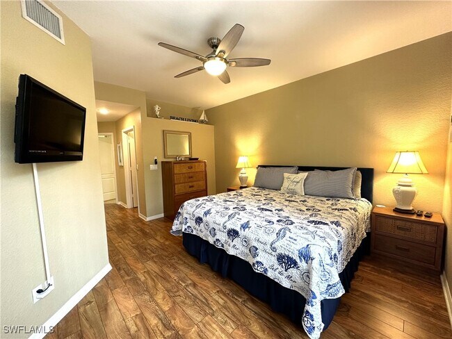 Foto del edificio - 3951 Windward Passage Cir