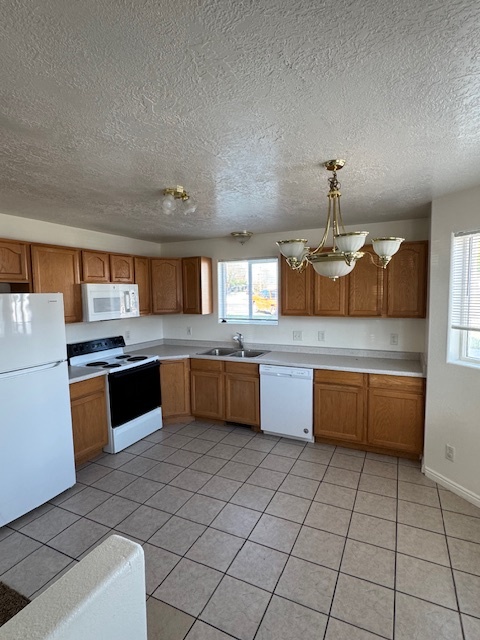 Building Photo - 281 E 170 N