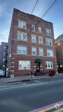 Building Photo - 140 Franklin Ave
