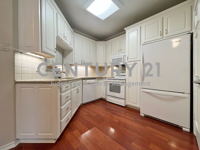 Foto del edificio - Lovely 2/1.5 Condo in Gated Fort Worth Com...