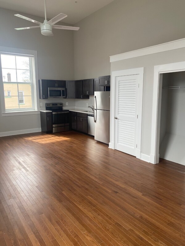 Building Photo - 3100 Greenmount Ave