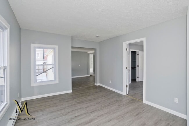 Foto del edificio - 129-131 Center Street