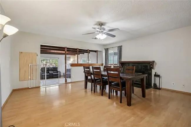 Foto del edificio - 1339 N Devonshire Rd