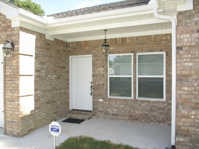 Building Photo - 32 Woodhaven Drive, Cabot, AR, USA