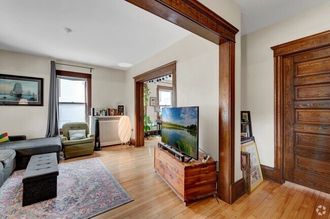 Building Photo - 3206 S 15th Ave
