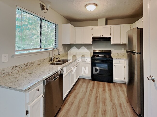 Building Photo - 4946 Windmill Ln