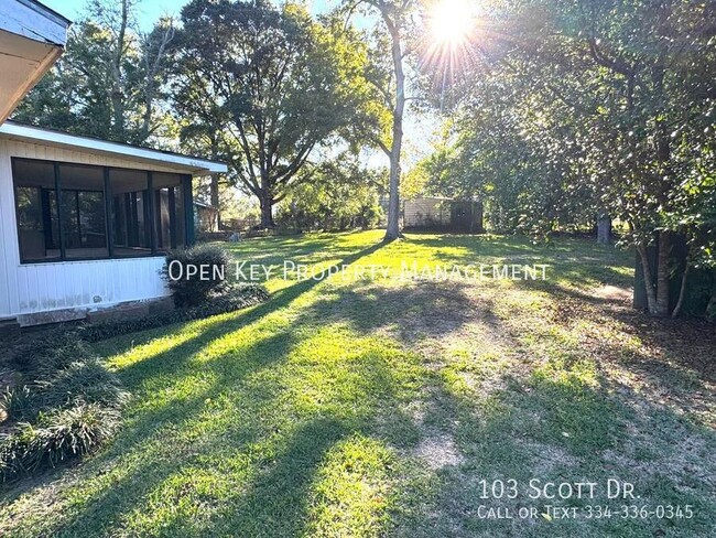 Building Photo - LEASE TO OWN this charming 3-bedroom, 1-ba...