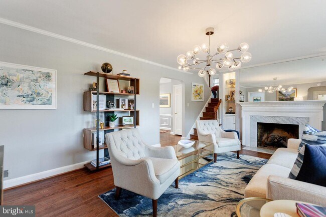 Foto del edificio - 5705 Ridgefield Rd
