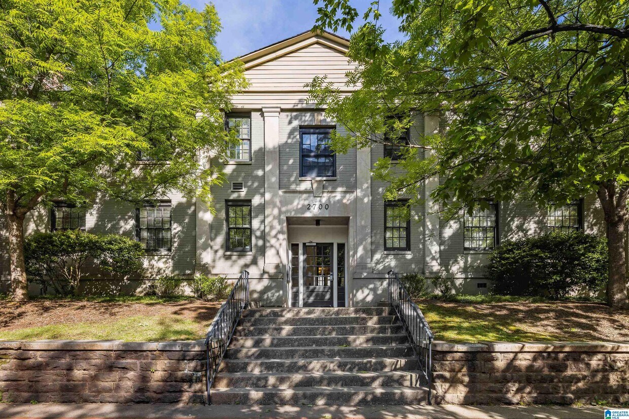 2700 Highland Ave Unit 201, Birmingham, AL 35205 Condo for Rent in