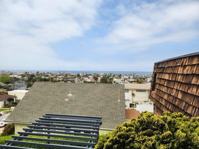 Foto del edificio - Upper Unit with Ocean View In OB - Complet...