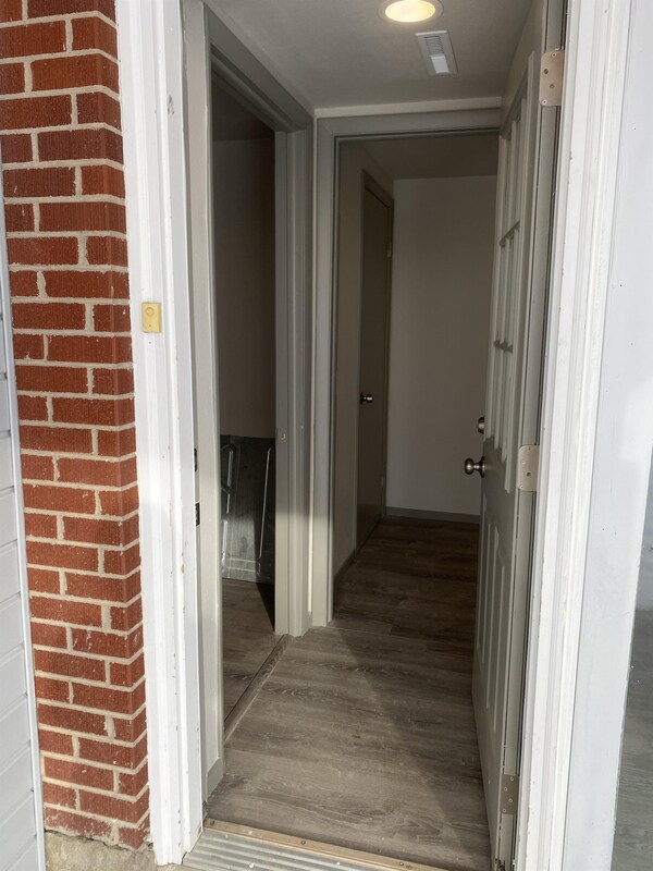 Foto del edificio - 4703 E 17th St
