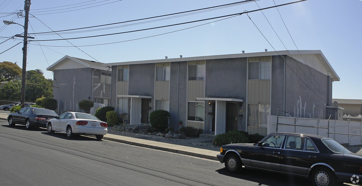 Building Photo - Rodeo Commons Townhomes