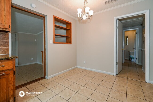 Foto del edificio - 3615 Macgregor Dr