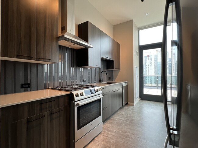 Foto del edificio - 932 W Washington Blvd