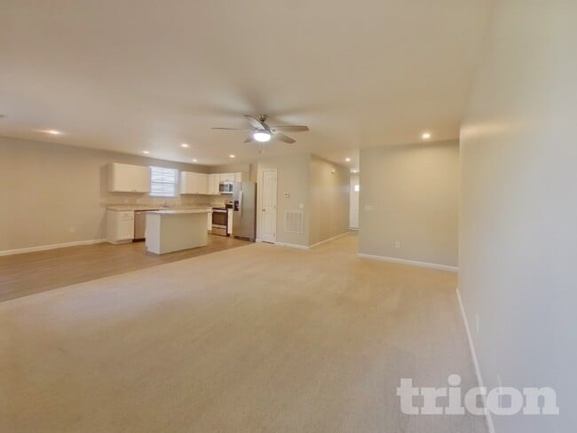 Building Photo - 137 Portchester Ln