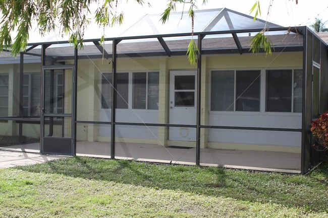 Foto del edificio - 253 S Sun N Lakes Blvd