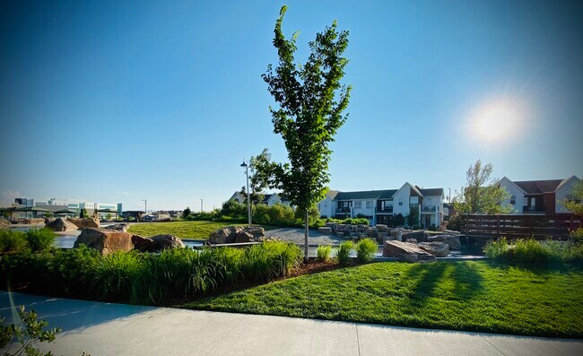 Building Photo - 5738 Beeler Ct