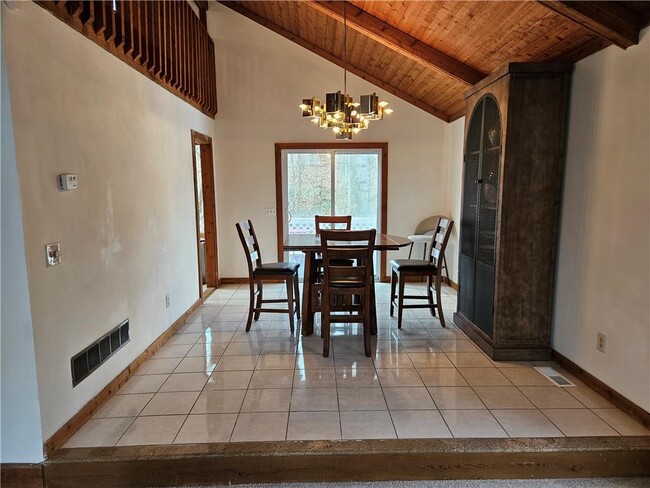 Foto del edificio - 3641 Frey Lake Rd NW