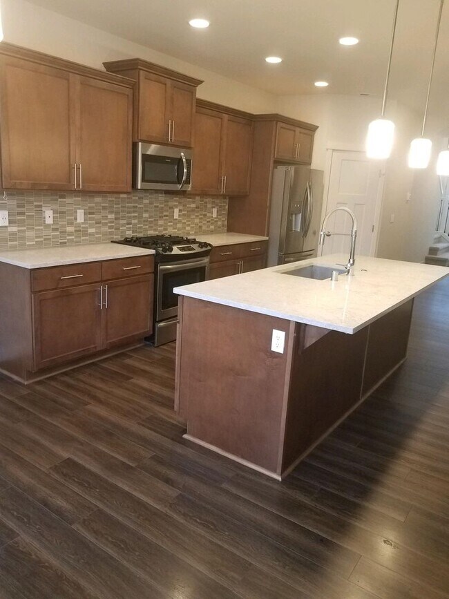 Foto del edificio - 4 Bedroom Home in Silverdale's Woodbridge Community!