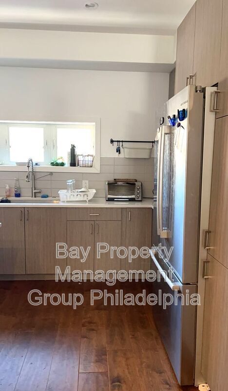 Foto del edificio - 1768 N Howard St