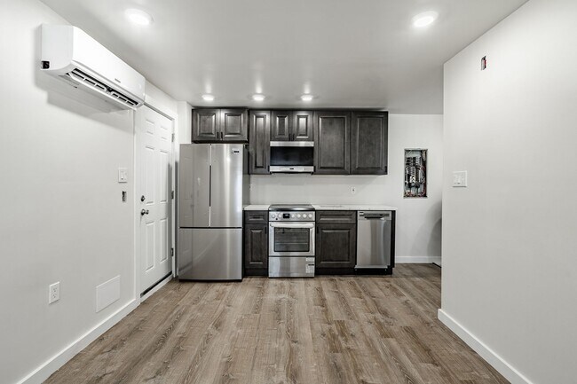 Photo - 324-326 Darby Rd-3R Apartment