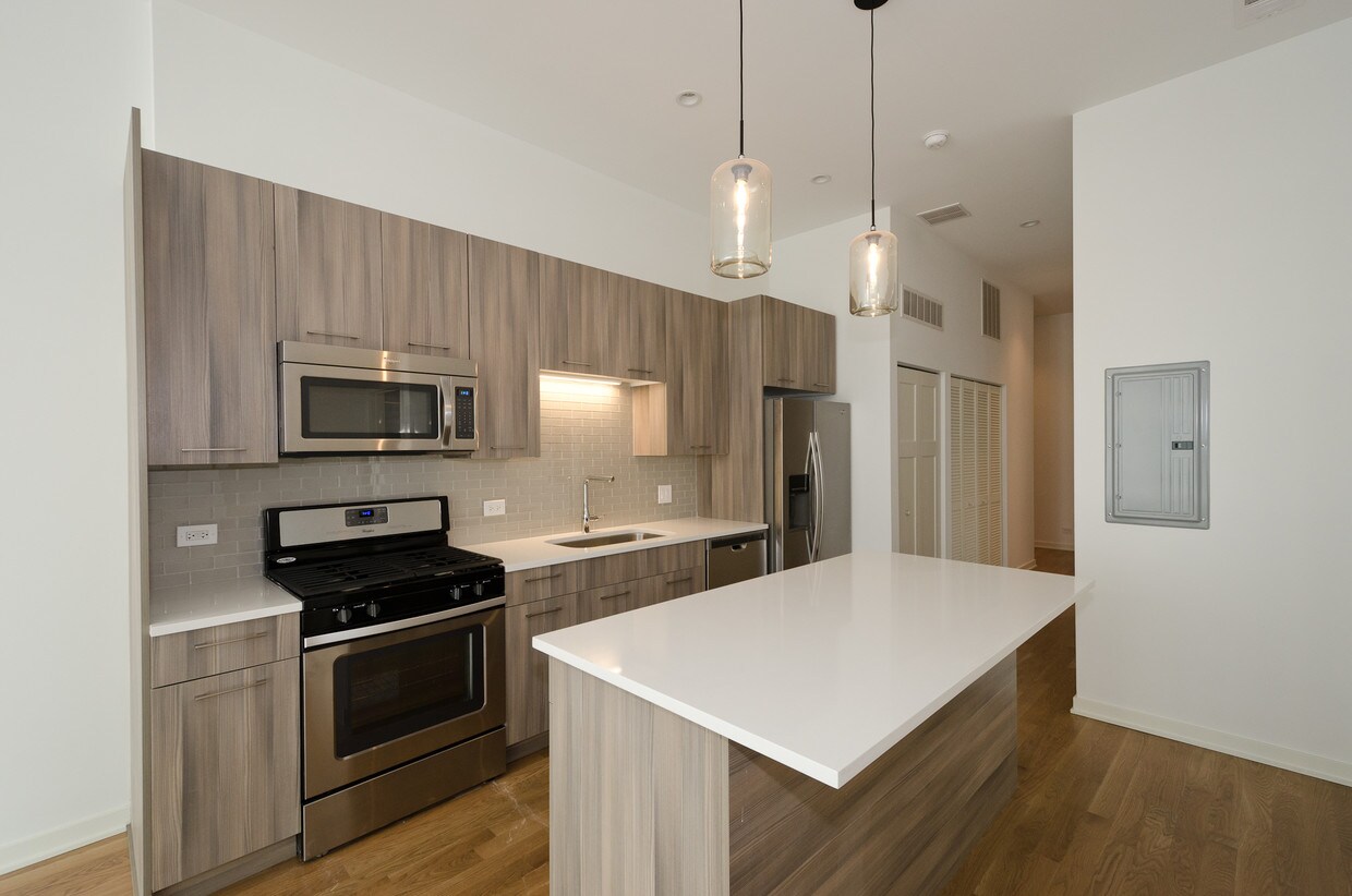 Foto principal - 1510 W Division St