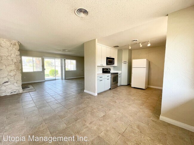 Building Photo - 2 br, 2 bath House - 77665 Michigan Drive #4