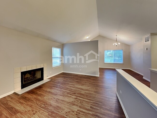 Foto del edificio - 495 W Camden Ln