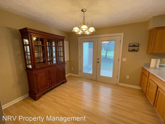 Building Photo - 3 br, 1.5 bath House - 1414 Scott St